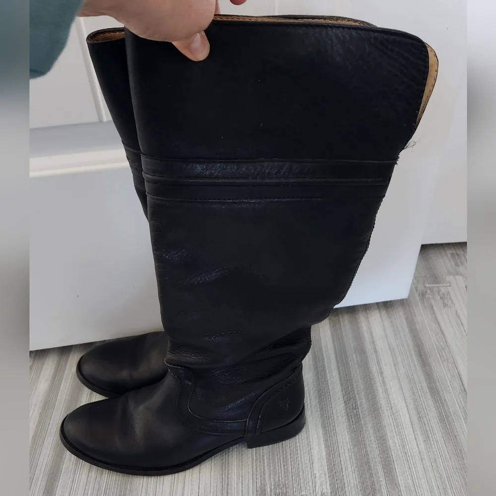 Frye pull on boots - Picture 2 of 6